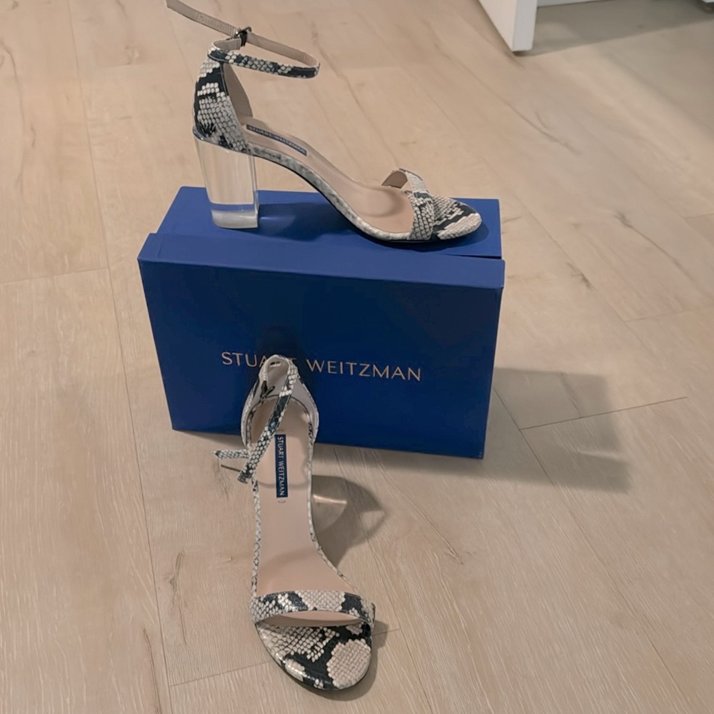 Stuart Weitzman Nude Clear heel python heels size 8 like new